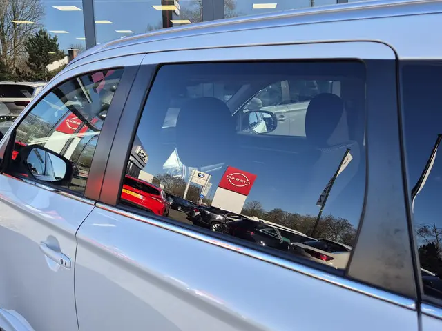 Mitsubishi Outlander 2.4 PHEV Pure+ 2020 Hybride Benzine 26