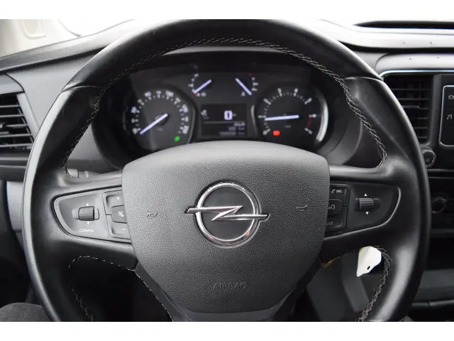 Opel Vivaro 1.5 CDTI L2H1 Innovation 2021 Diesel 12