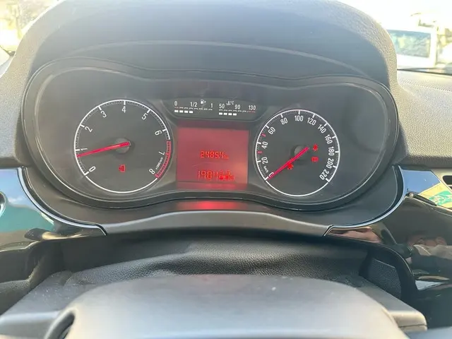 Opel Corsa 1.4 Edition LPG G3 2015 LPG/Gas 11