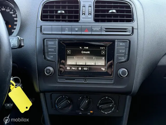 Volkswagen Polo 1.0 Comfortline AIRCO 2015 Benzine 15