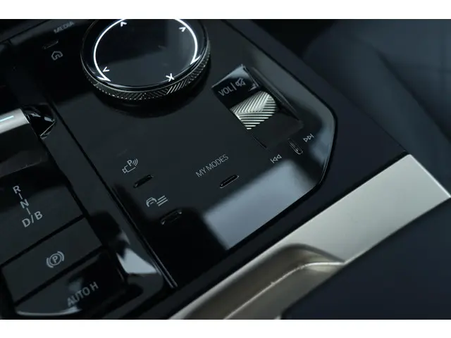 BMW iX xDrive40 2023 Elektrisch 19