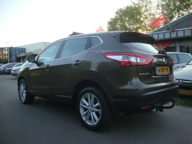 Nissan QASHQAI 1.2 Acenta ( 6 VER Airco ) 2014 Benzine