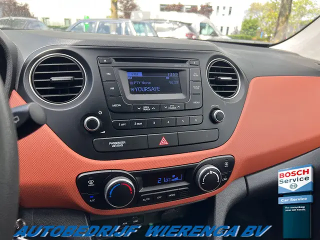 Hyundai i10 1.0i i-Motion Comfort 2016 Benzine 12