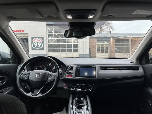 Honda HR-V 1.5 i-VTEC Executive 2016 Benzine 15