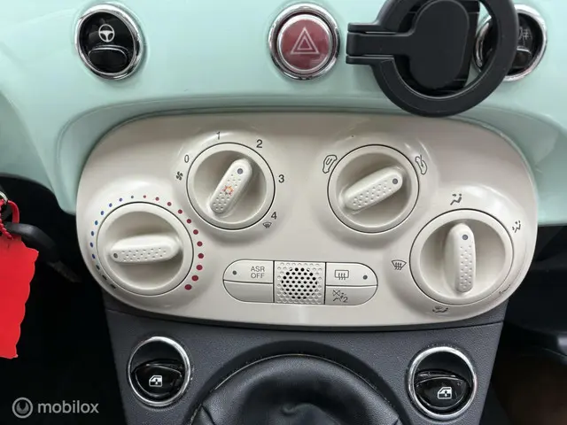Fiat 500 1.2 Lounge 2015 Benzine 11