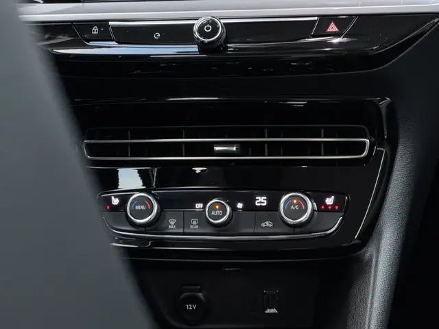 Opel Mokka-e Elegance 50-kWh 11kw bl. 2021 Elektrisch 15