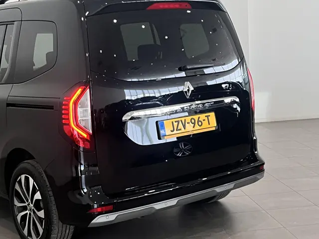 Renault Kangoo 1.3 TCe 130 EDC Techno 2023 Benzine 27