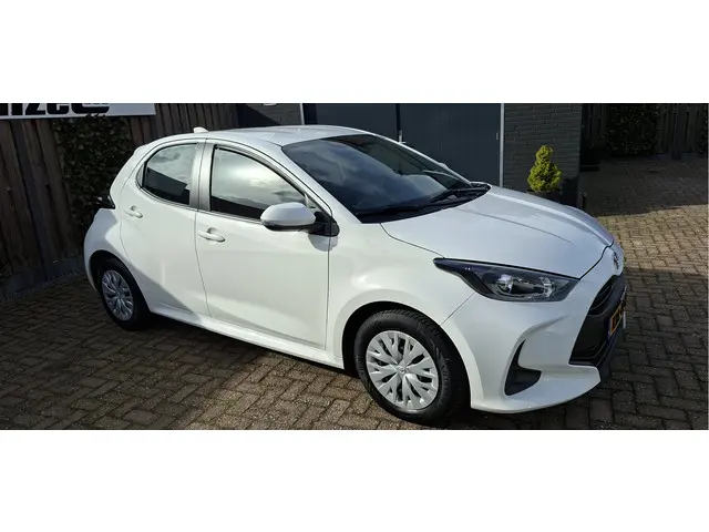 Toyota Yaris 1.0 VVT-i Active 2022 Benzine 7
