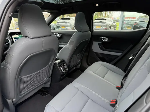 Polestar 2 Long Range Dual Motor AWD 2020 Elektrisch 16