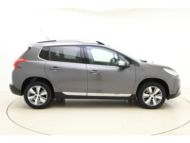 Peugeot 2008 1.2 PureTech Allure 2016 Benzine 9