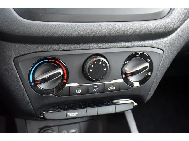 Hyundai i20 1.2 LP i-Drive Cool 2019 Benzine 14