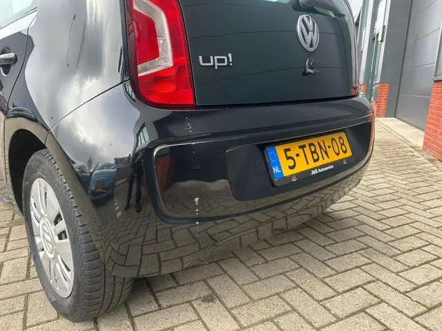 Volkswagen up! 1.0 move up! BlueMotion 2014 Benzine 8