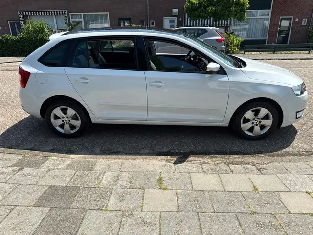 Škoda Rapid Spaceback 1.2 TSI Greentech JOY 2016 Benzine 4