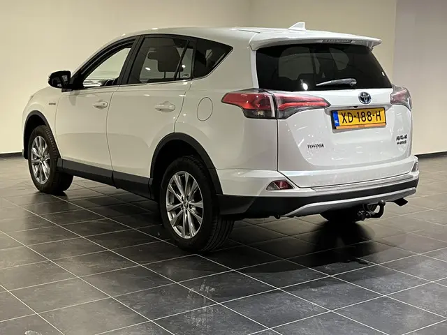 Toyota RAV4 2.5 Hybrid Style 2016 Hybride Benzine 7