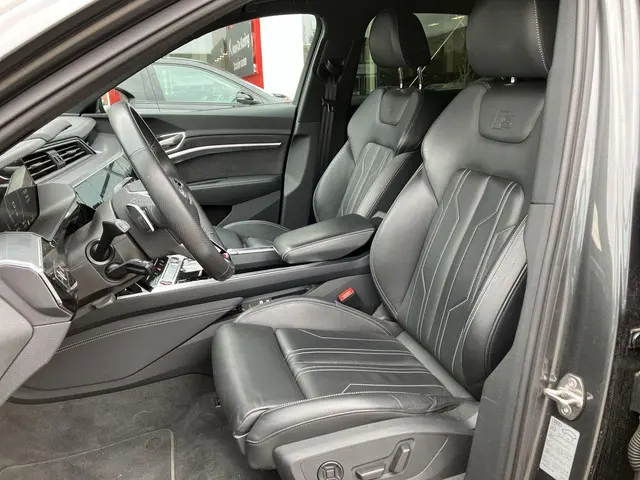 Audi e-tron S 507pk Quattro 95 kWh 2022 Elektrisch 6