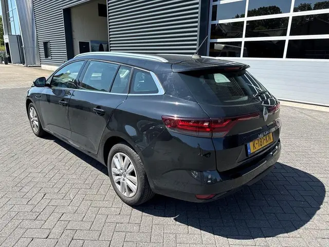 Renault Mégane Estate 1.3 TCe Business Zen 2021 Benzine 3