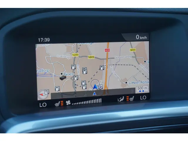 Volvo V60 2.0 D4 Business Sport - AUTOMAAT - 2019 Diesel 17