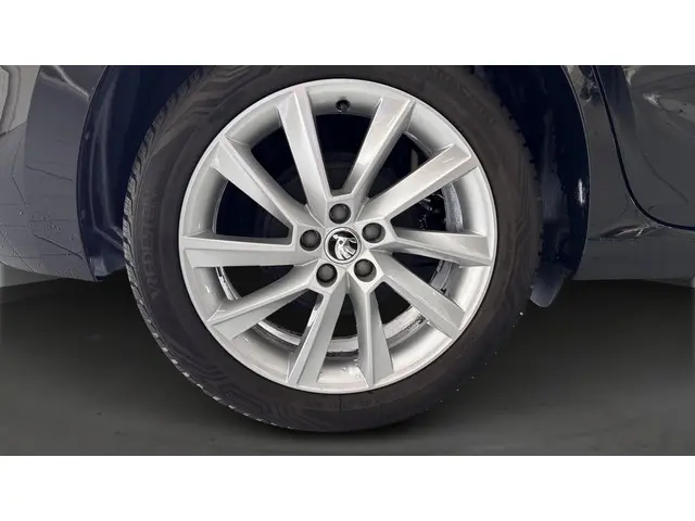 Škoda Scala 1.0 TSI 110pk Sport Business 2023 Benzine 13