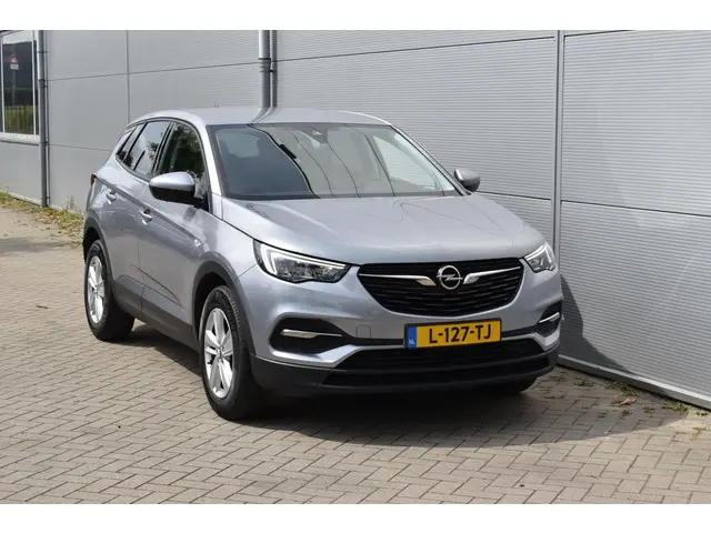 Opel Grandland X 2