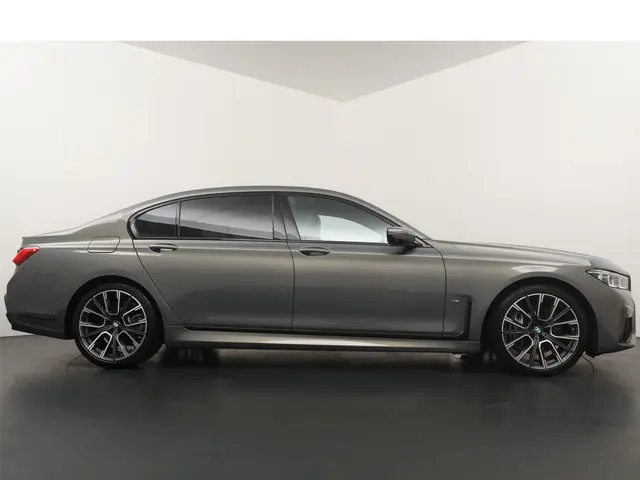BMW 7 Serie 740Ld xDrive High Executive 2021 Diesel 8