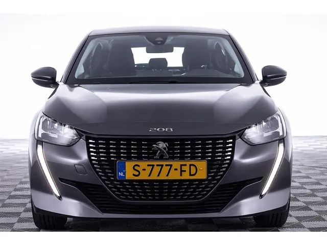 Peugeot 208 1.2 PureTech Active 5drs 2023 Benzine 17