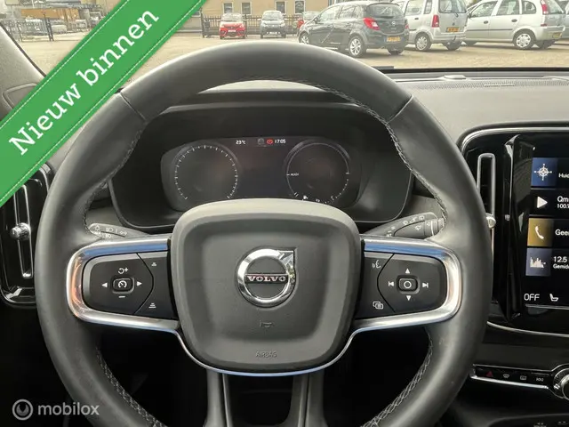 Volvo XC40 1.5 T5 Recharge R-Design 2022 Hybride Benzine 9