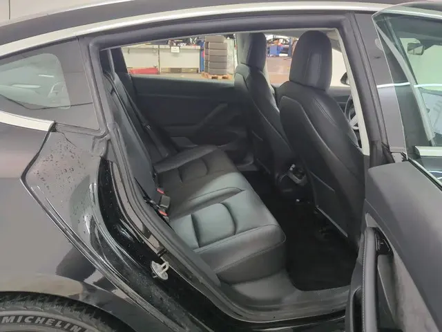 Tesla Model 3 Standard RWD Plus 60 kWh 2019 Elektrisch 7