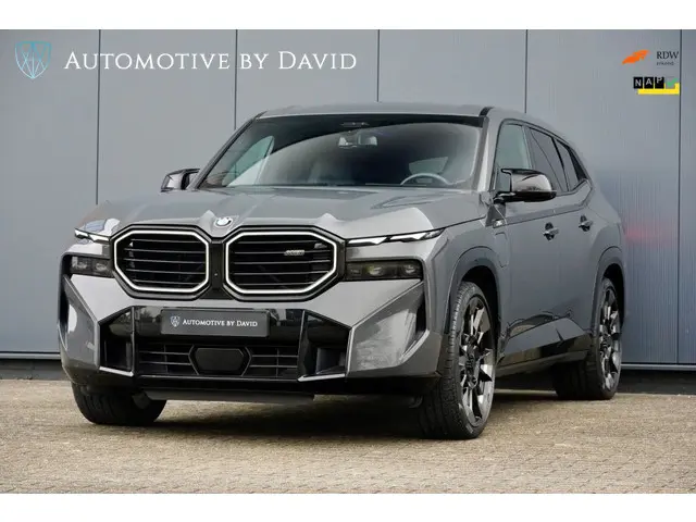 BMW XM PHEV 4.4 V8 653 pk 30 kWh 2023 Hybride Benzine 83