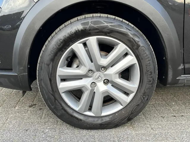 Dacia Sandero Stepway 1.0 TCe 90 Comfort 2023 Benzine 27