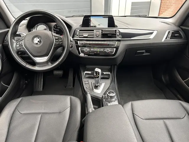 BMW 1 Serie 118i High Executive 2017 Benzine 11