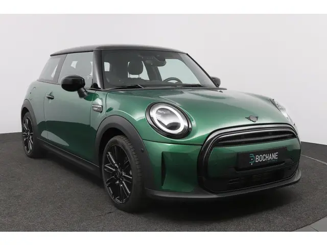MINI Cooper 1.5 Camden Plus Edition 2023 Benzine 10