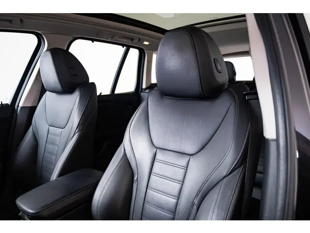 BMW X3 xDrive30i High Executive 2019 Benzine 17