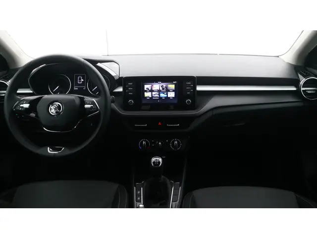 Škoda Fabia 1.0 TSI 95pk Ambition 2023 Benzine 26