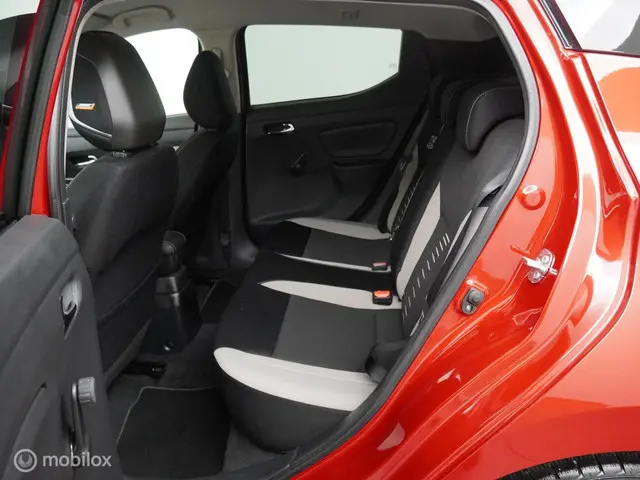 Nissan Micra 0.9 IG-T Tekna 2017 Benzine 10