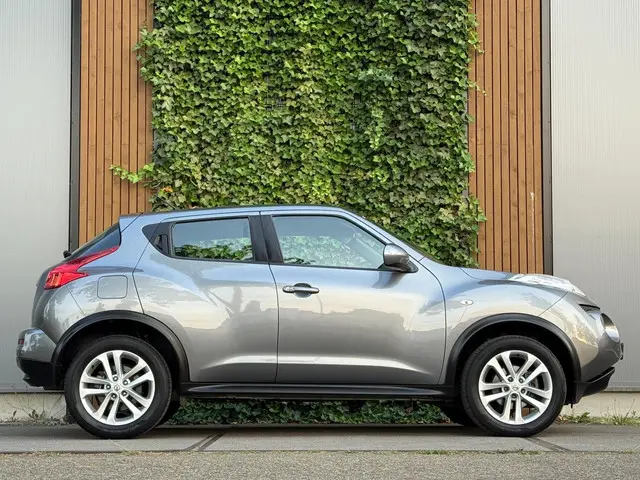 Nissan Juke 1.6 Acenta|AUTOMAAT|TREKHAAK|CAMERA 2014 Benzine 3