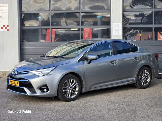 Toyota Avensis 1.8 VVT-i Executive 2017 Benzine 31