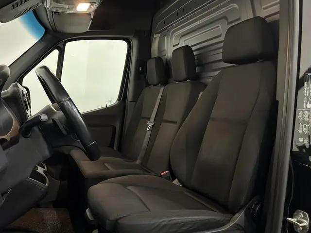 Mercedes-Benz Sprinter 315 1.9 CDI L2H2 2024 Diesel 18