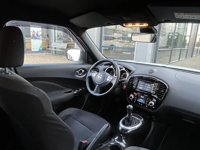 Nissan Juke 1.2 DIG-T S/S Connect Edition 2014 Benzine