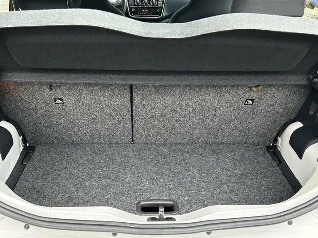 Volkswagen up! 1.0 BMT move up! 5-Drs Airco 2020 Benzine 16