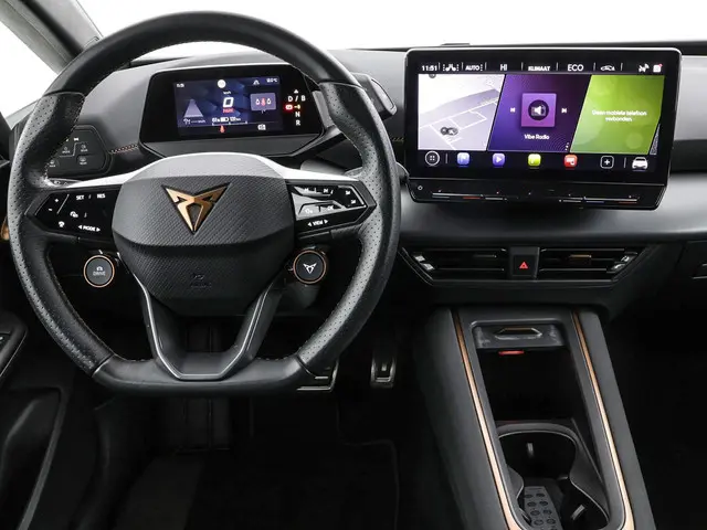 CUPRA Born Adrenaline 62 kWh 230pk 2022 Elektrisch 3