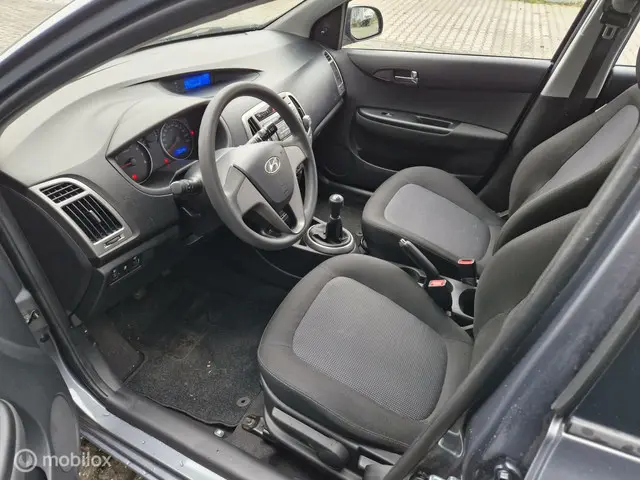 Hyundai i20 1.2i i-Drive 2014 Benzine 15