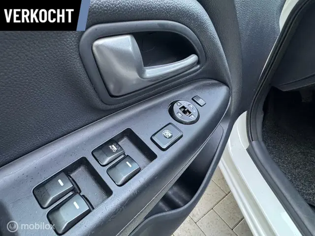 Kia Rio 1.2 CVVT Design Edition 2013 Benzine 32