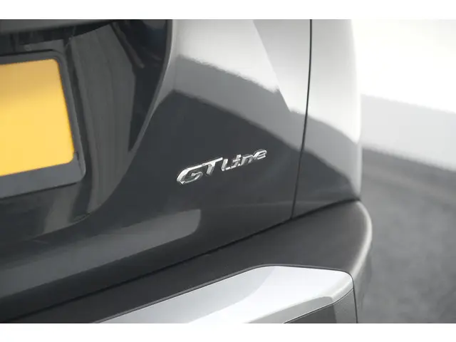 Peugeot 2008 PureTech 130 GT-Line 2020 Benzine 21