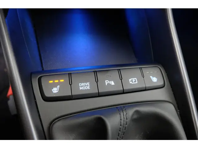 Hyundai i20 1.0 T-GDI Premium 2022 Hybride Benzine 18