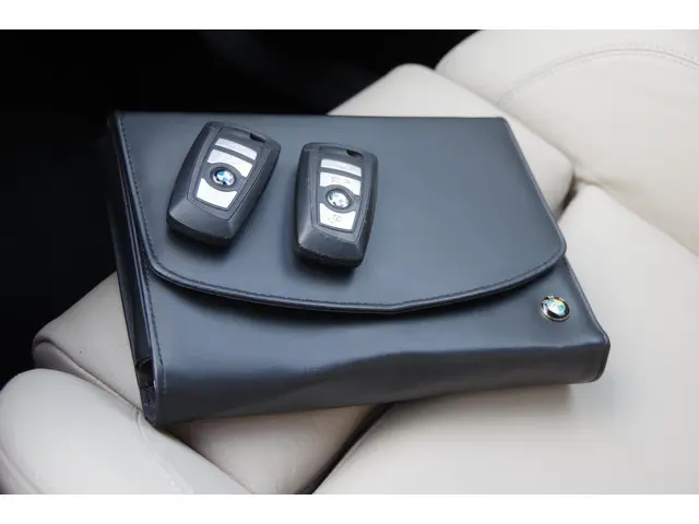 BMW 5 Serie 520i Upgrade Edition 2013 Benzine 33