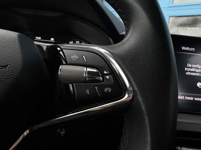 Škoda Kamiq 1.0 TSI Active 2024 Benzine 6