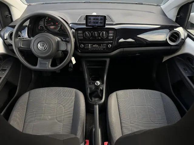 Volkswagen up! 1.0 move up! BlueMotion 2015 Benzine 11