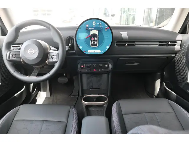 MINI 3-Deurs Cooper C 2024 Benzine 6