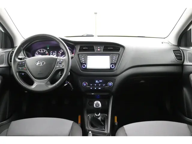 Hyundai i20 3