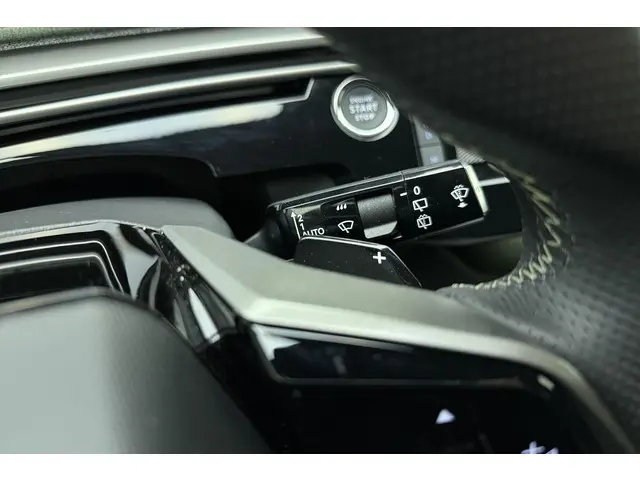 Peugeot 5008 1.2 Hybrid 145 GT 2025 Hybride Benzine 24